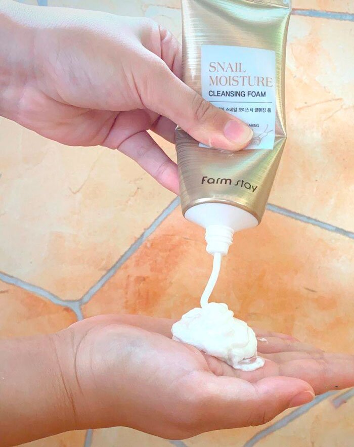 Farmstay Snail Moisture Cleansing Foam Пенка с муцином улитки фото 3 / Sweetness